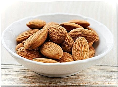 almonds1