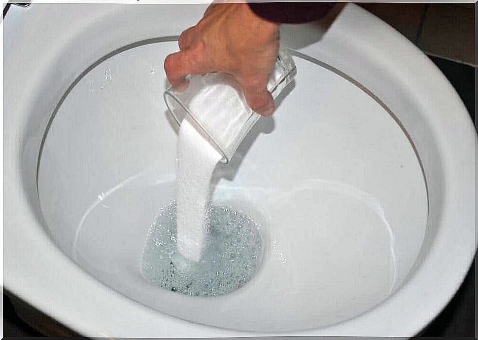 Toilet cleaning