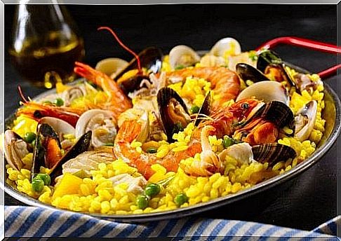 Paella with shellfish