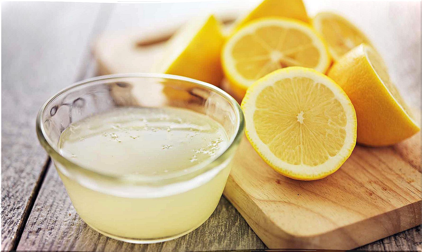 lemon juice to detoxify your hair