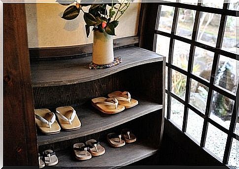 Shoe shelves