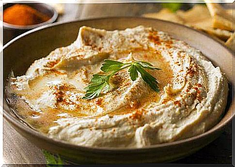 Learn how to make a lighter hummus with chickpeas