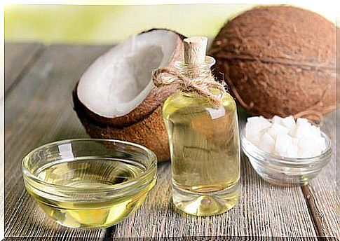 coconut oil as a makeup remover