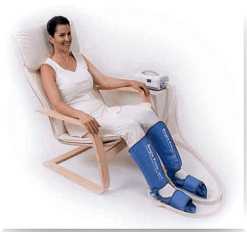 A woman uses pneumatic compression