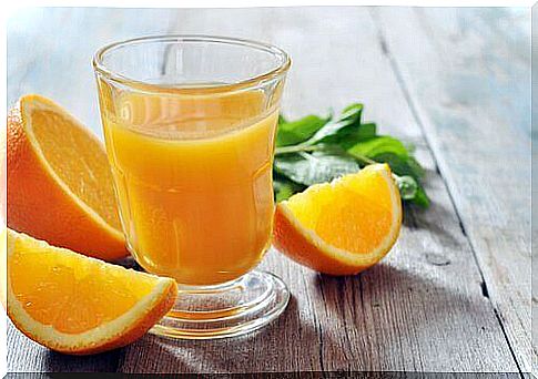 Orange juice to strengthen the nails